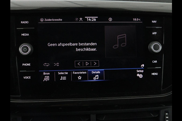 Volkswagen T-Cross 1.0 TSI Life | Automaat | Stoelverwarming | Camera | Adaptive cruise | Carplay | 17'' | Sportstoelen | Navigatie | Parkeerhulp | Airco | Bluetooth
