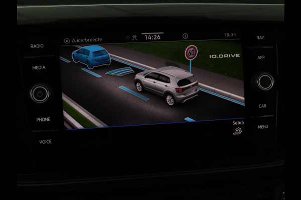 Volkswagen T-Cross 1.0 TSI Life | Automaat | Stoelverwarming | Camera | Adaptive cruise | Carplay | 17'' | Sportstoelen | Navigatie | Parkeerhulp | Airco | Bluetooth