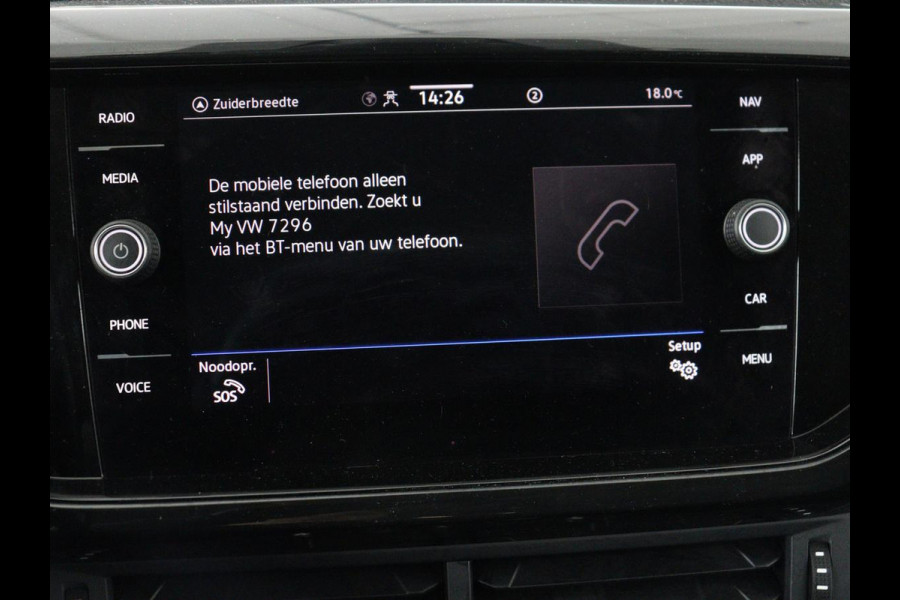 Volkswagen T-Cross 1.0 TSI Life | Automaat | Stoelverwarming | Camera | Adaptive cruise | Carplay | 17'' | Sportstoelen | Navigatie | Parkeerhulp | Airco | Bluetooth