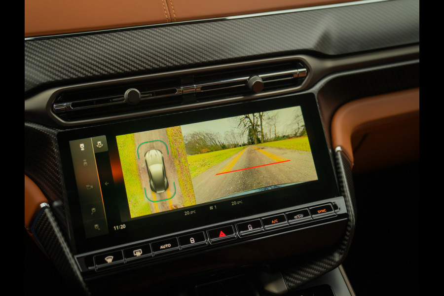 Aston Martin Vanquish | Minotaur Green | Bronze dreamlines | Carbon interior | Stoelventilatie