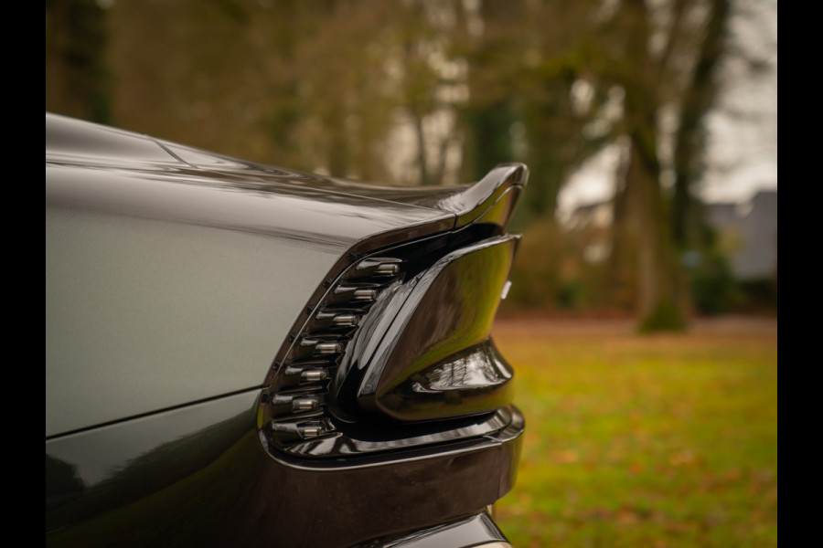 Aston Martin Vanquish | Minotaur Green | Bronze dreamlines | Carbon interior | Stoelventilatie