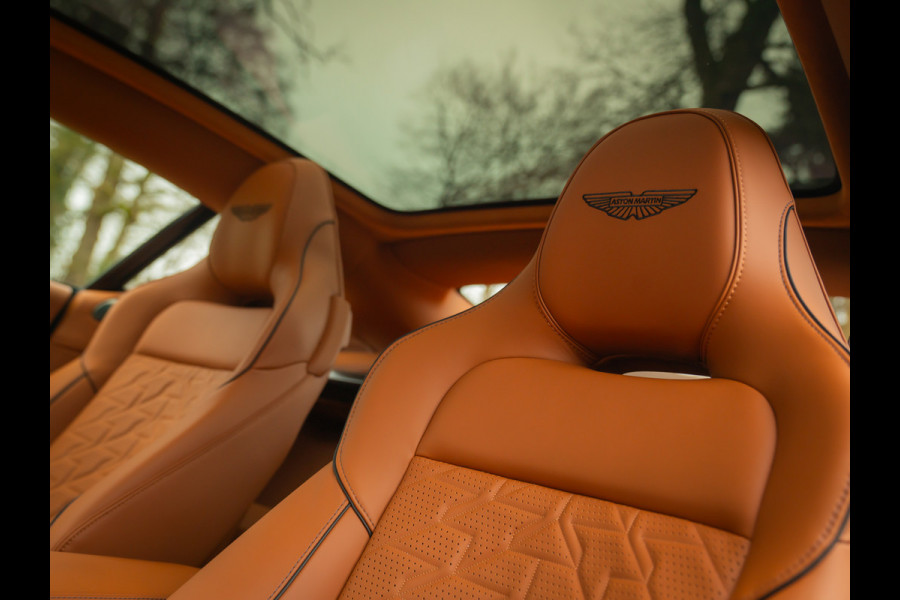 Aston Martin Vanquish | Minotaur Green | Bronze dreamlines | Carbon interior | Stoelventilatie