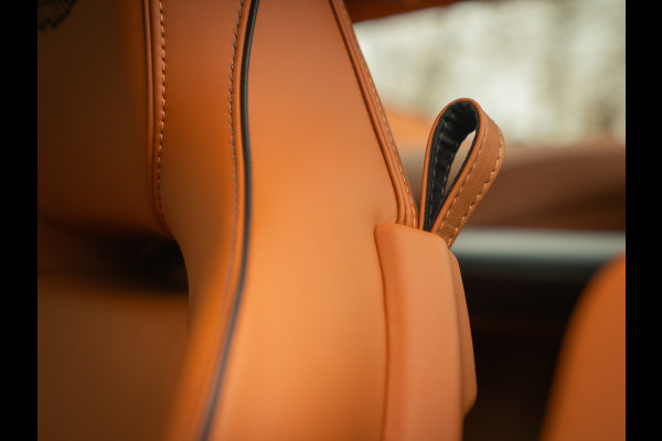 Aston Martin Vanquish | Minotaur Green | Bronze dreamlines | Carbon interior | Stoelventilatie