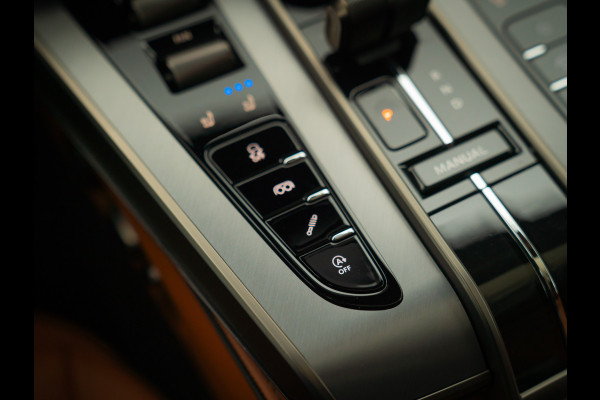 Aston Martin Vanquish | Minotaur Green | Bronze dreamlines | Carbon interior | Stoelventilatie