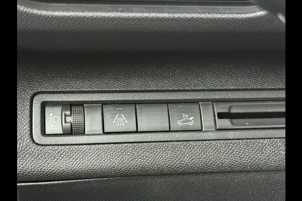 Peugeot 3008 1.2 PureTech Blue Premium / NAP / TREKHAAK / OH