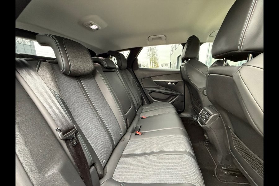 Peugeot 3008 1.2 PureTech Blue Premium / NAP / TREKHAAK / OH