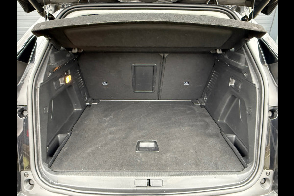 Peugeot 3008 1.2 PureTech Blue Premium / NAP / TREKHAAK / OH