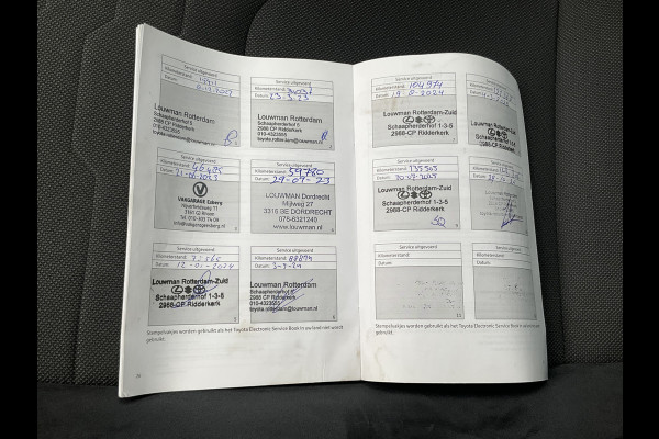 Toyota Corolla Touring Sports 2.0 Hybrid Executive Pano.dak Stoelverw. Adapt.Cruise Trekhaak 1Eig