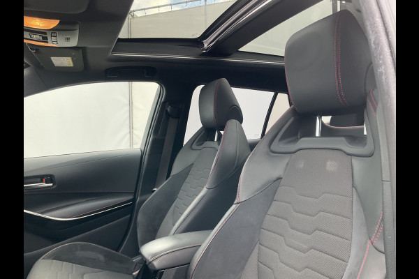 Toyota Corolla Touring Sports 2.0 Hybrid Executive Pano.dak Stoelverw. Adapt.Cruise Trekhaak 1Eig