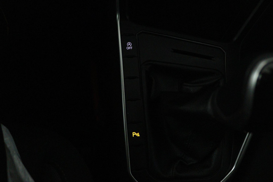 Volkswagen Polo 1.0 TSI Life (NAVIGATIE, PARKEERSENSOREN, CARPLAY, CRUISE CONTROL ADAPTIEF)