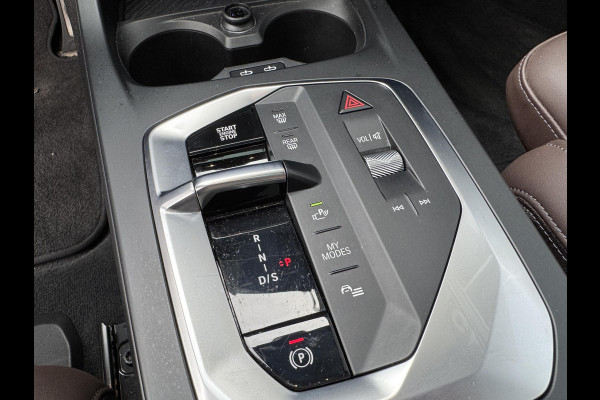 BMW 1-serie 120i High Executive M Sport Pakket Automaat / Panoramadak / Head-Up Display / Live Cockpit Professional / Comfort Access / Adaptief M Onderstel / Sportstoelen / Adaptieve LED-koplamp / Driving Assistant / 19 Inch / Stoelverwarming / M Sportremsysteem