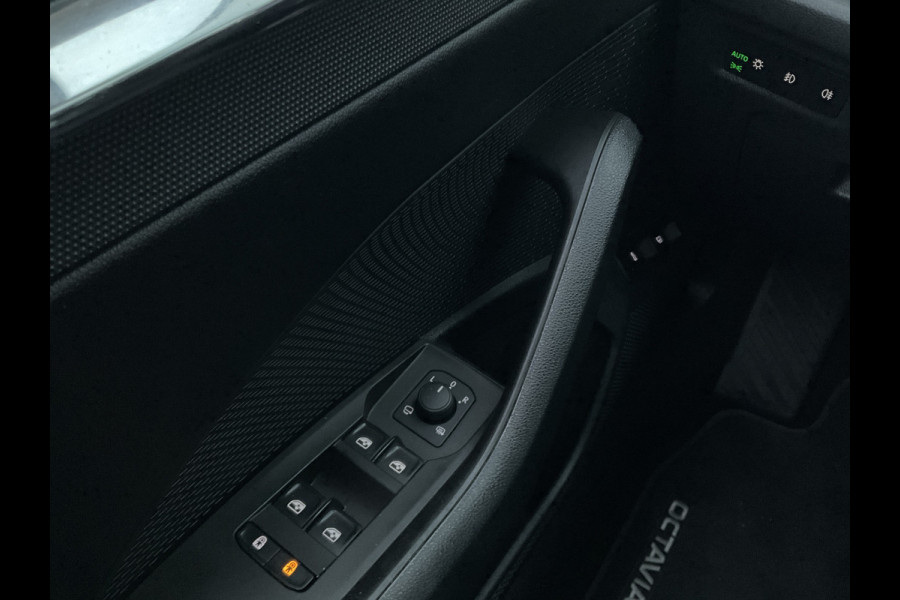 Škoda Octavia 1.4 TSI iV 259pk PHEV Carplay Cam Stoelverw. Business Edition Plus Plug-in