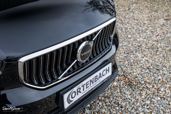 Volvo XC40 1.5 T4 Plug-in hybrid Ultimate Bright | Panorama dak | Zwenkbare trekhaak | Adaptieve cruise | Memory | Blis |