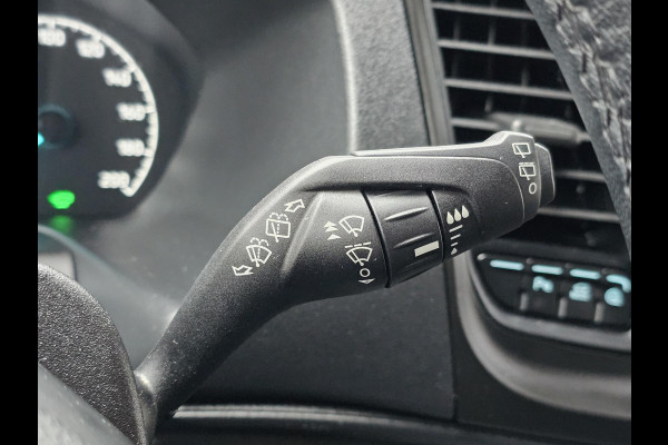 Ford Transit Custom 320 1.0 EcoBoost L1H1 PHEV Trend |  9-persoons | Marge Geen BTW | Stoelverwarming | Privacy glass | Scherm