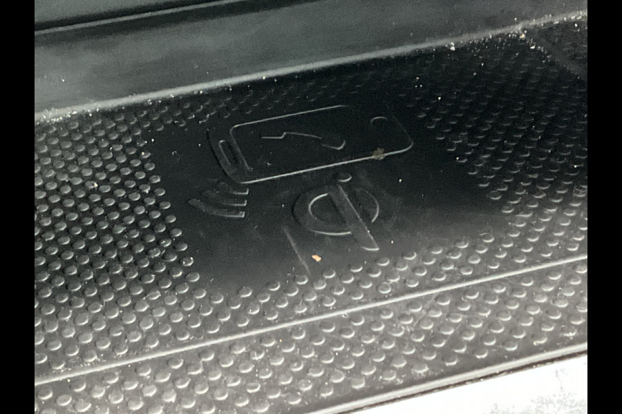 Volkswagen Tiguan 1.5 TSI ACT R-Line CarplayComfortline Business