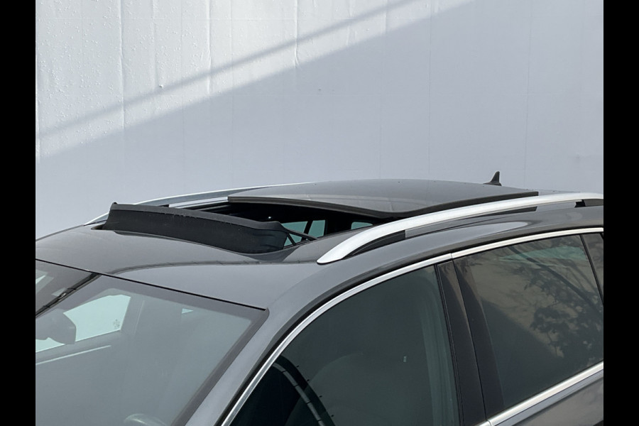 Volkswagen Tiguan 1.5 TSI ACT R-Line CarplayComfortline Business