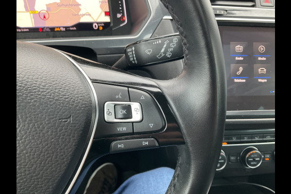 Volkswagen Tiguan 1.5 TSI ACT R-Line CarplayComfortline Business