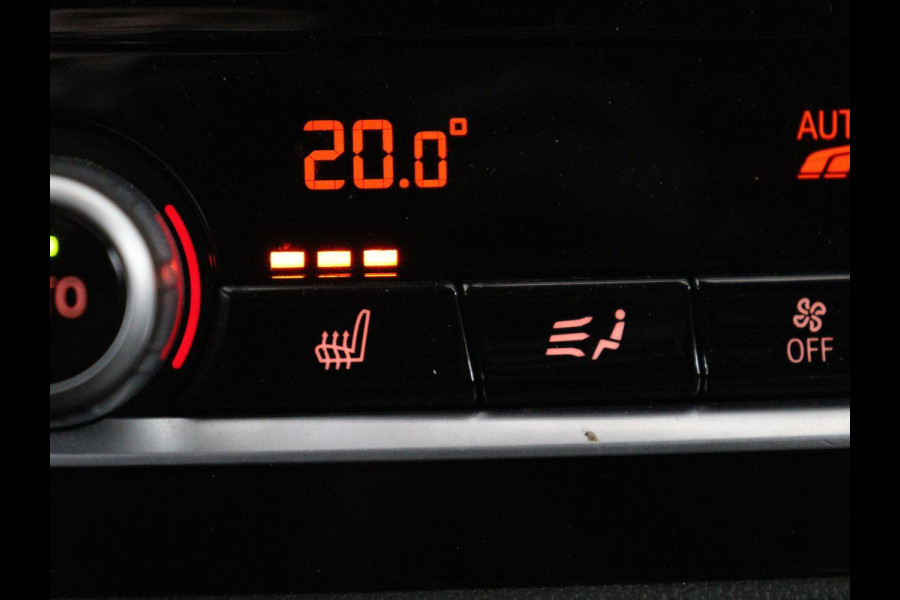 BMW X3 xDrive20i High Executive | M Sport | 1e eigenaar | Head-Up | Leder | Trekhaak | Stoelverwarming | Harman/Kardon | Camera | Keyless | Adaptive Drive | Sfeerverlichting | Full LED | Sportstoelen