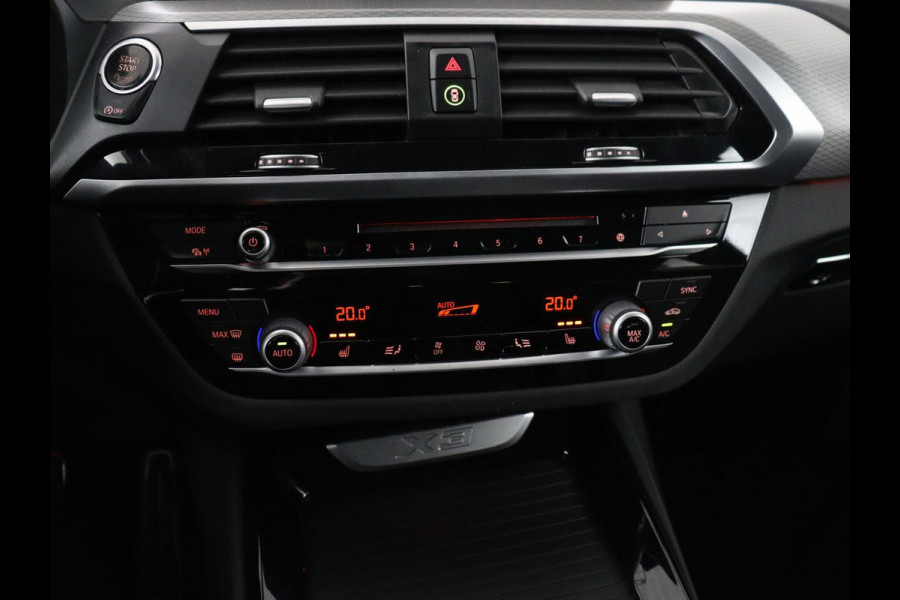 BMW X3 xDrive20i High Executive | M Sport | 1e eigenaar | Head-Up | Leder | Trekhaak | Stoelverwarming | Harman/Kardon | Camera | Keyless | Adaptive Drive | Sfeerverlichting | Full LED | Sportstoelen