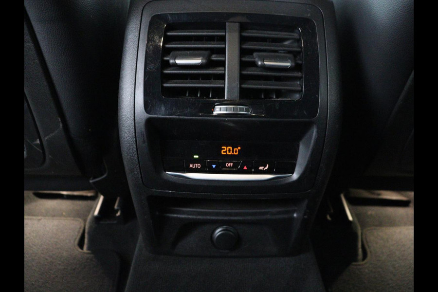 BMW X3 xDrive20i High Executive | M Sport | 1e eigenaar | Head-Up | Leder | Trekhaak | Stoelverwarming | Harman/Kardon | Camera | Keyless | Adaptive Drive | Sfeerverlichting | Full LED | Sportstoelen