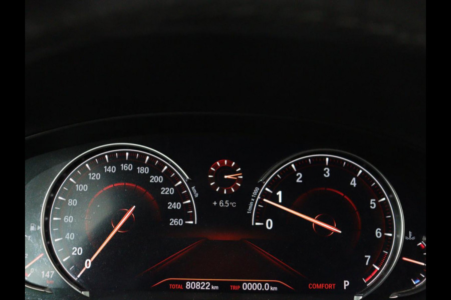 BMW X3 xDrive20i High Executive | M Sport | 1e eigenaar | Head-Up | Leder | Trekhaak | Stoelverwarming | Harman/Kardon | Camera | Keyless | Adaptive Drive | Sfeerverlichting | Full LED | Sportstoelen