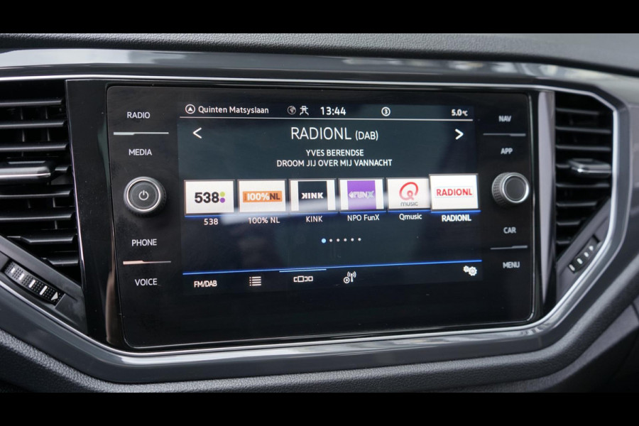 Volkswagen T-Roc 1.5 TSI Sport AUTOMAAT-ACC-CAMERA-CLIMA-FULL LED-KEYLESS-NAVIGATIE-PANORAMA-VIRTUEEL-VOLLEDER-STOELVERWARMING