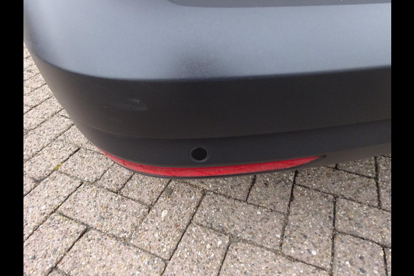 Volkswagen Caddy 2.0 TDI L2H1 VW MAXI LAADRUIMTE INRICHTING AIRCO CRUISE ALARM PDCM