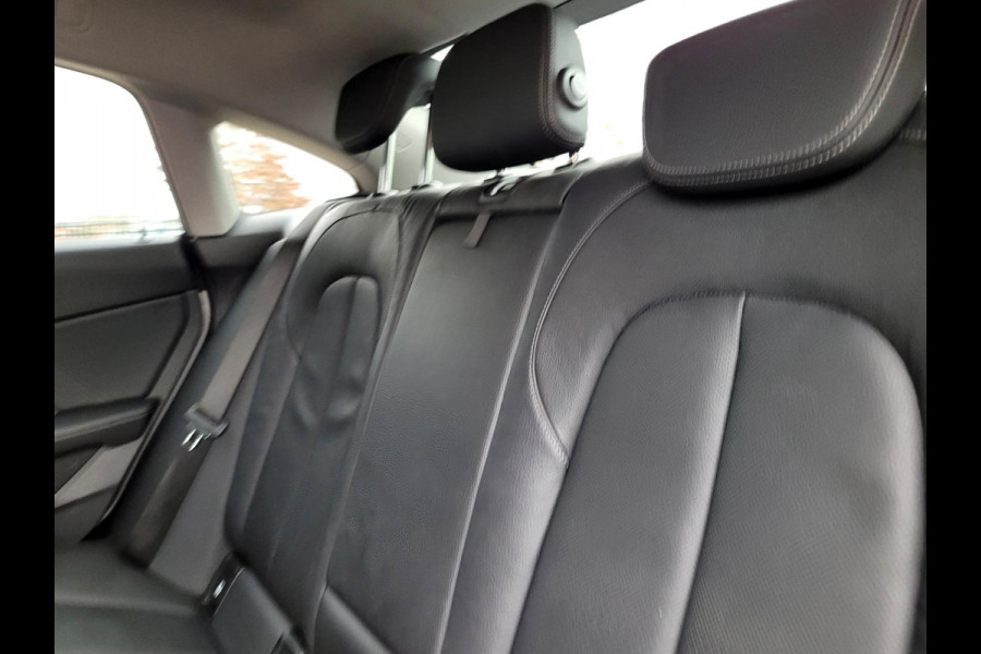 BMW 2 Serie Gran Coupé 218i Sport-Line Camera, HiFi, Tr.haak (1e eig. NL BTW)