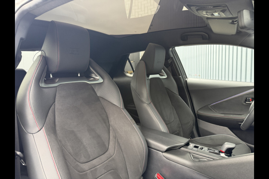 Toyota C-HR 2.0 Plug-in Hybrid 220 GR SPORT | Pano dak | Head-up | Rijklaar!!!