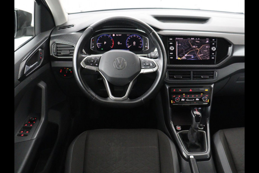 Volkswagen T-Cross 1.0 TSI Style | Automaat | Stoelverwarming | Camera | Virtual Cockpit | Trekhaak | Navigatie | Adaptive cruise | Full LED | Climate control | Parkeerhulp