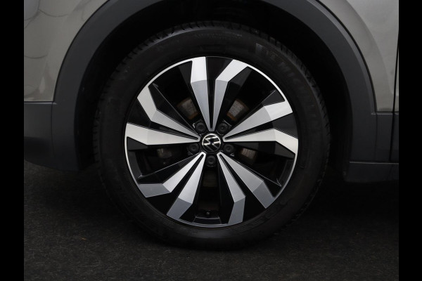 Volkswagen T-Cross 1.0 TSI Style | Automaat | Stoelverwarming | Camera | Virtual Cockpit | Trekhaak | Navigatie | Adaptive cruise | Full LED | Climate control | Parkeerhulp