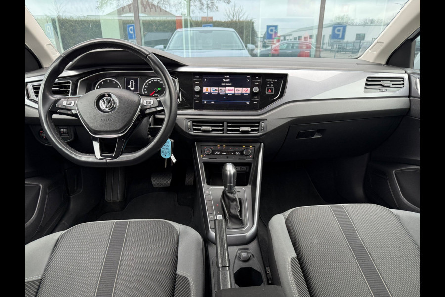 Volkswagen Polo 1.0 TSI 116pk Highline - Automaat - Navi - Climate - Winterpakket - Trekhaak