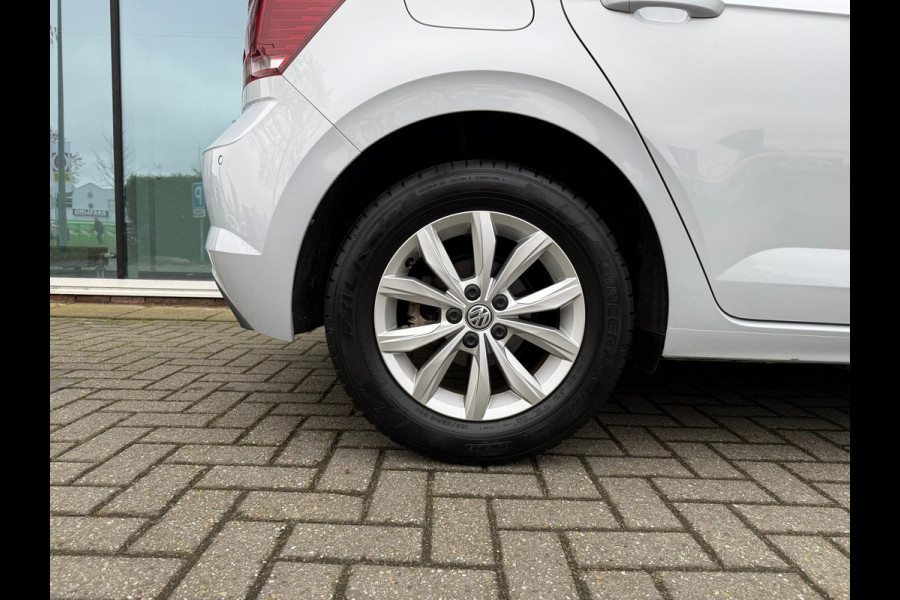 Volkswagen Polo 1.0 TSI 116pk Highline - Automaat - Navi - Climate - Winterpakket - Trekhaak