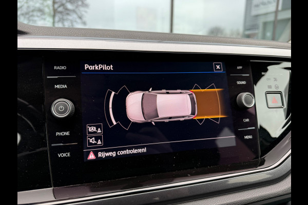 Volkswagen Polo 1.0 TSI 116pk Highline - Automaat - Navi - Climate - Winterpakket - Trekhaak