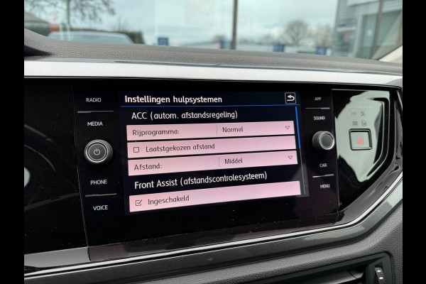 Volkswagen Polo 1.0 TSI 116pk Highline - Automaat - Navi - Climate - Winterpakket - Trekhaak