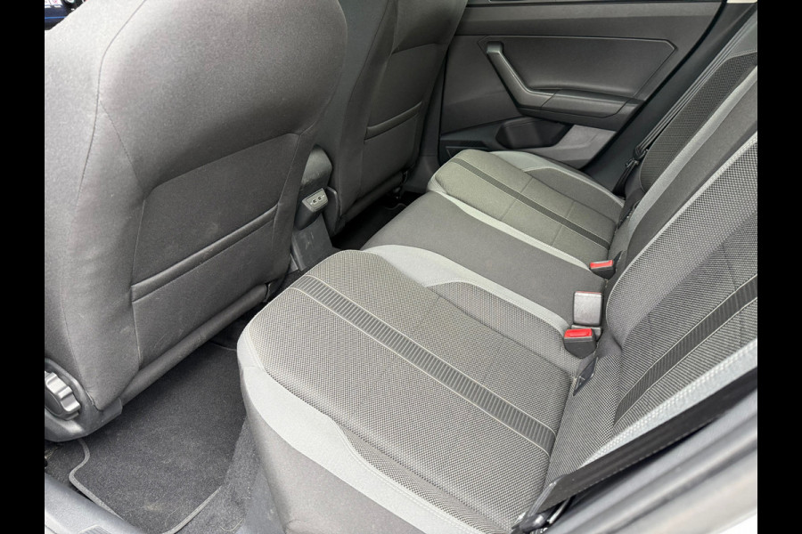 Volkswagen Polo 1.0 TSI 116pk Highline - Automaat - Navi - Climate - Winterpakket - Trekhaak