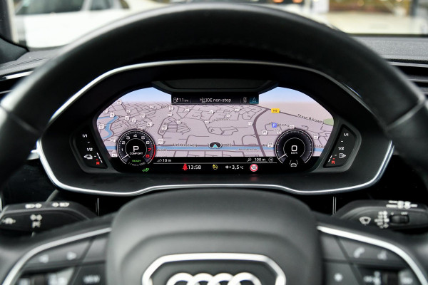 Audi Q3 Sportback 45 TFSI e S-Line. Pano, ACC, Dodeh, Camera, 20''!