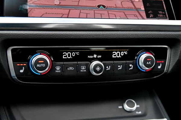 Audi Q3 Sportback 45 TFSI e S-Line. Pano, ACC, Dodeh, Camera, 20''!