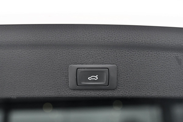 Audi Q3 Sportback 45 TFSI e S-Line. Pano, ACC, Dodeh, Camera, 20''!