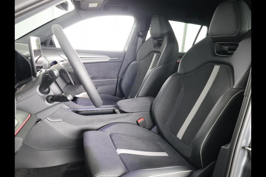 Škoda Kodiaq Sportline Business PHEV 1.5 TSI 204 pk 6 versn. DSG | Blind Spot | Adaptive Cruise | Stoelverwarming | Camera | Light & View