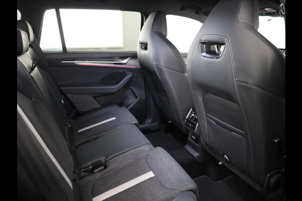 Škoda Kodiaq Sportline Business PHEV 1.5 TSI 204 pk 6 versn. DSG | Blind Spot | Adaptive Cruise | Stoelverwarming | Camera | Light & View