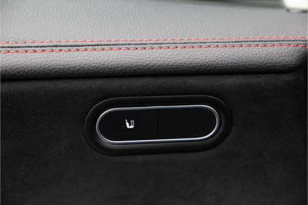 Mercedes-Benz CLA-Klasse 180 AMG Nightpakket, Pano, Widescreen, Sfeerverlichting, Camera 2020