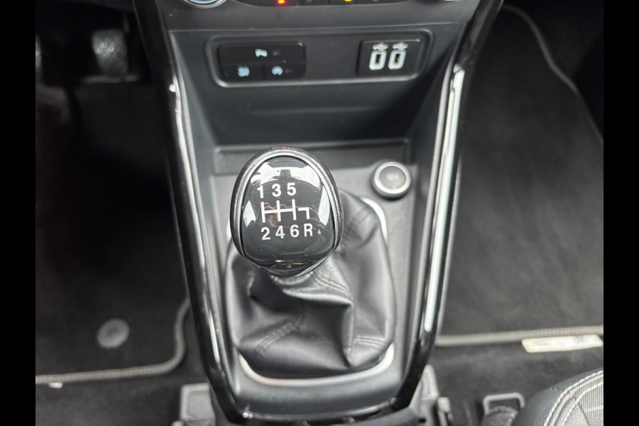 Ford EcoSport 1.0 EcoBoost Titanium 125pk | Trekhaak | Winter Pack | Navigatie | Camera | 17 inch | Dodehoeksensoren