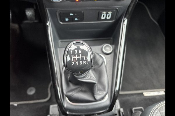 Ford EcoSport 1.0 EcoBoost Titanium 125pk | Trekhaak | Winter Pack | Navigatie | Camera | 17 inch | Dodehoeksensoren