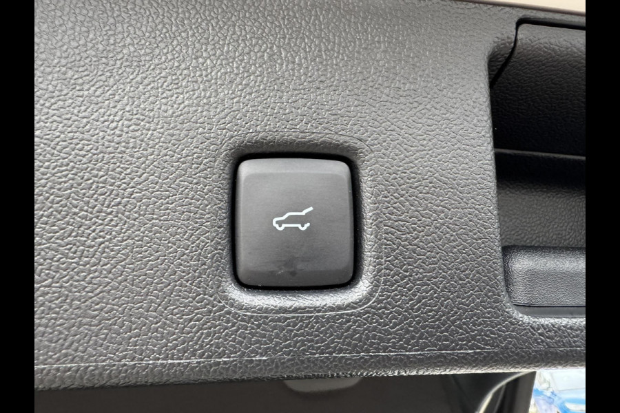 Ford Kuga 2.5 PHEV Sound Edition | SCI | 243pk | Winterpack | Wegklapbare Trekhaak | Adaptieve Cruise | AGR stoelen | Panorama dak  | Memory Seats | BLIS | 2.100kg Trekgewicht