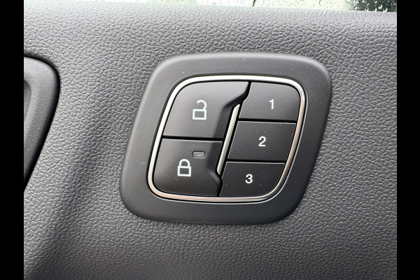 Ford Kuga 2.5 PHEV Sound Edition | SCI | 243pk | Winterpack | Wegklapbare Trekhaak | Adaptieve Cruise | AGR stoelen | Panorama dak  | Memory Seats | BLIS | 2.100kg Trekgewicht