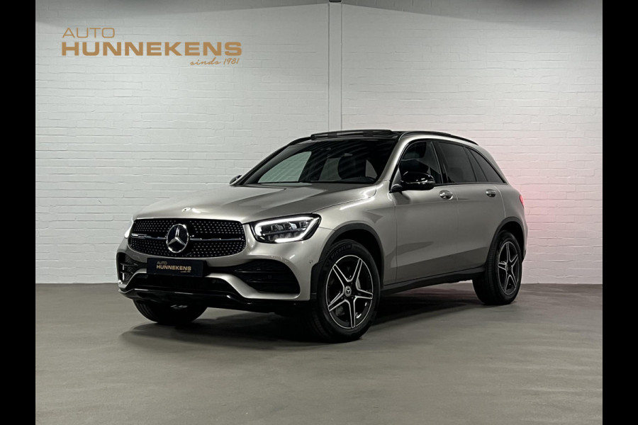 Mercedes-Benz GLC 300e 4MATIC AMG | Trekhaak | Open dak | Camera | Stoelverwarming | Memory | Cruise control | Carplay