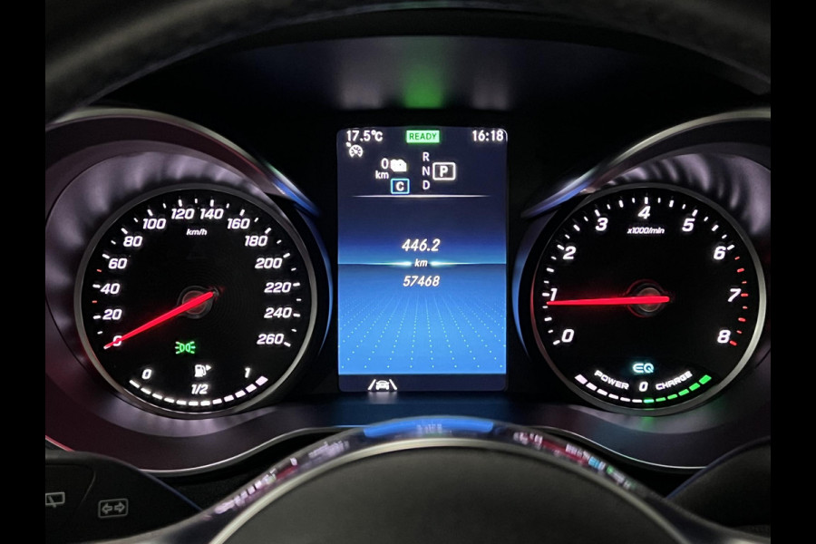 Mercedes-Benz GLC 300e 4MATIC AMG | Trekhaak | Open dak | Camera | Stoelverwarming | Memory | Cruise control | Carplay