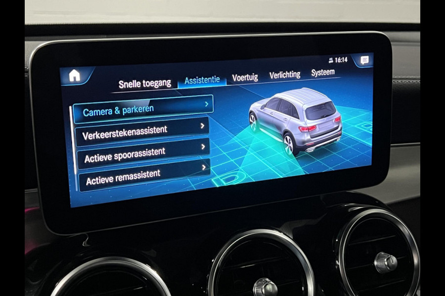 Mercedes-Benz GLC 300e 4MATIC AMG | Trekhaak | Open dak | Camera | Stoelverwarming | Memory | Cruise control | Carplay