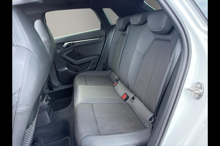 Audi A3 Sportback 40 TFSI e S-Line Pano B&O Camera Head Up